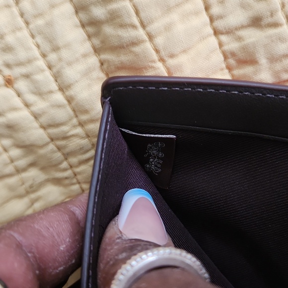 Coach Vibrant Red Leather Wallet NWT - Picture 7 of 9